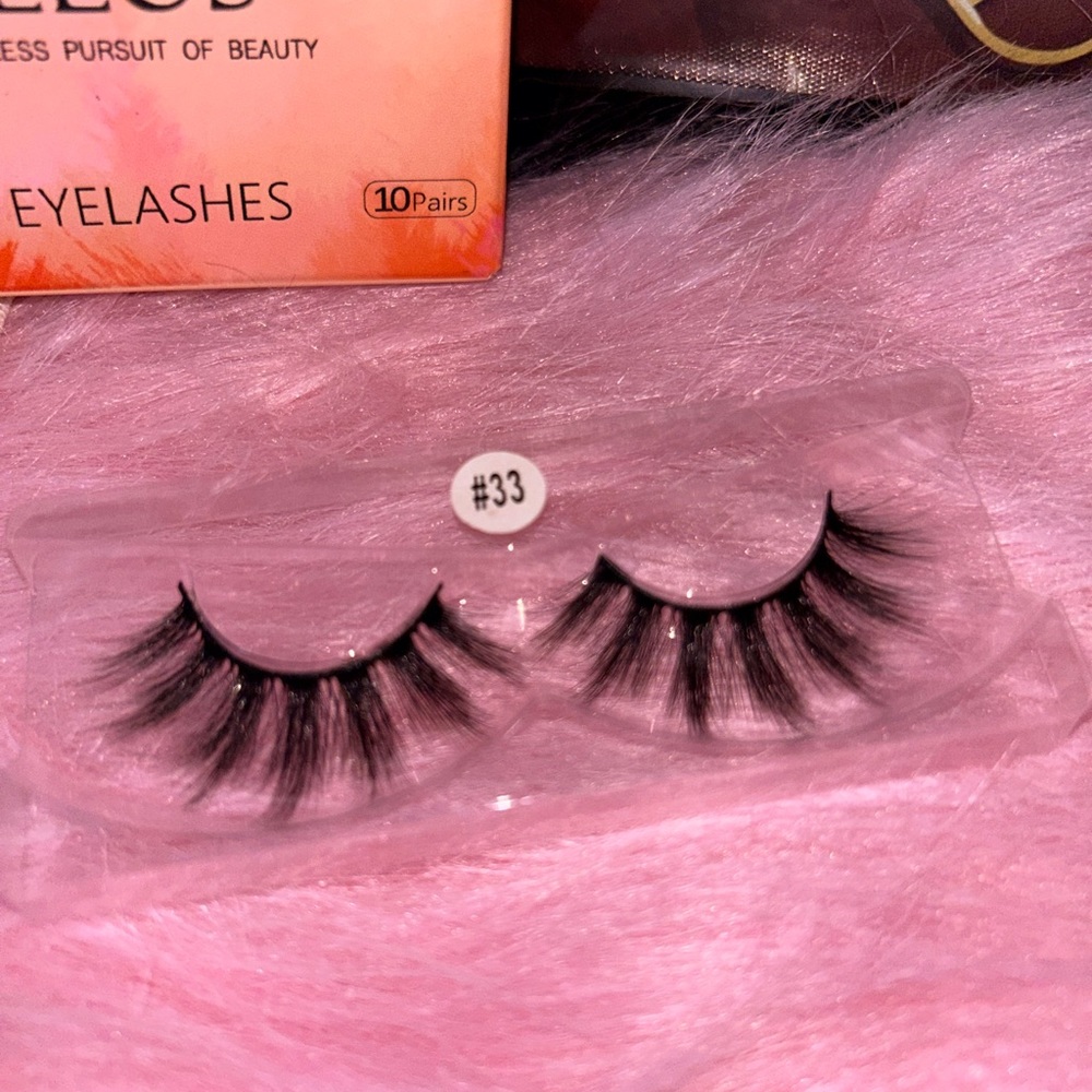 Mink Lashes Bundle - Picture 7 of 13